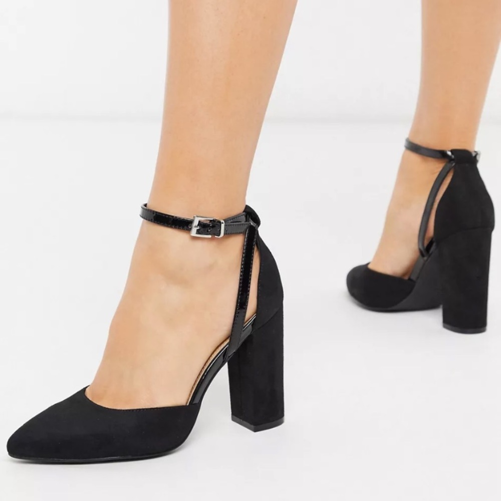 Truffle Collection Wide Fit Pointed Shoes Size 8